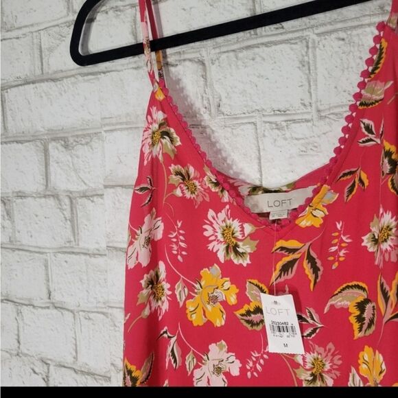 NWT Loft Floral Tank - Picture 6 of 10